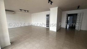 Apartamento en Venta en Marbella Bella Vista, Panamá