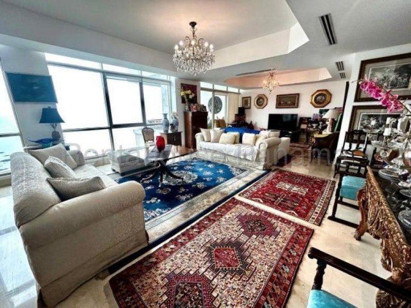 Venta de Apartamento en Punta Pacifica H8975GRR