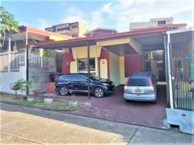 Casa en Venta en Villa de las Fuentes Betania, Panamá