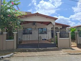 Casa en Venta en Brisas del Golf Rufina Alfaro, Panamá