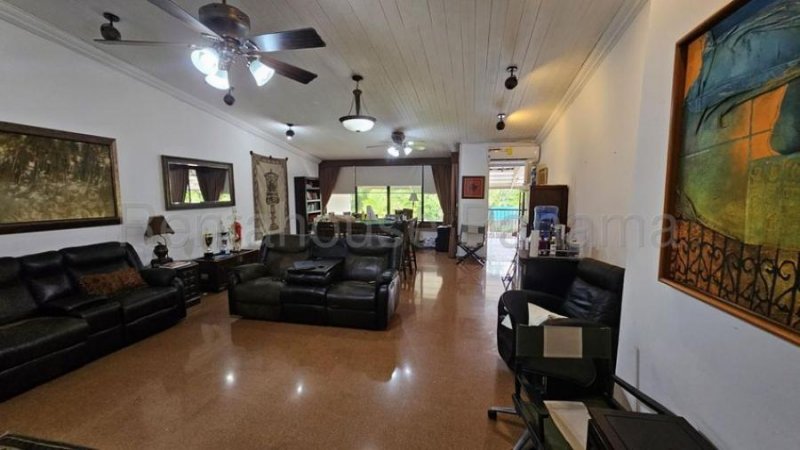 Venta de Casa en Altos del Golf H8668GRR