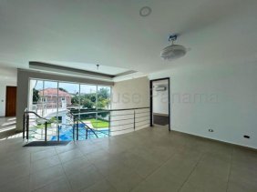 Casa en Venta en Costa del Este Juan Díaz, Panamá