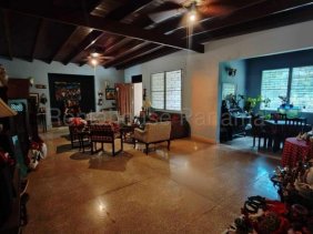 Casa en Venta en Las Cumbres Ciudad de Panamá, Panamá