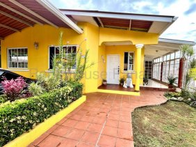 Casa en Venta en Brisas del Golf Rufina Alfaro, Panamá