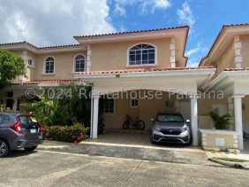 Venta de Casa Exclusiva en PH Palmeras del Este, Costa del Este 25-3784