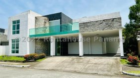 Casa en Venta en Costa Sur Juan Díaz, Panamá