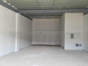 Venta de Local Comercial en Costa Sur H7304GRR