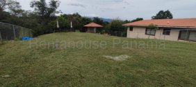 Venta de Terreno de 997 m2 en Altos de Cabuya, Chame 25-6597